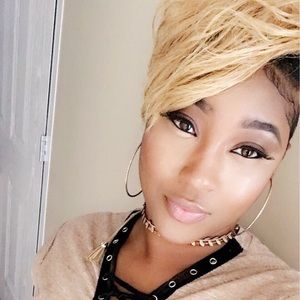 Meet your Posher, Tiesha