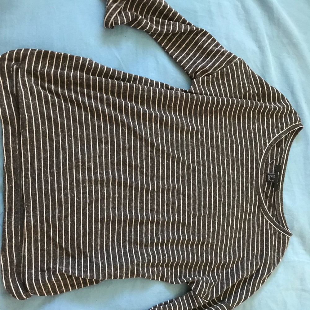 Striped 3/4 sleeve top