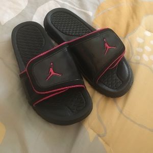 Jordan slip on