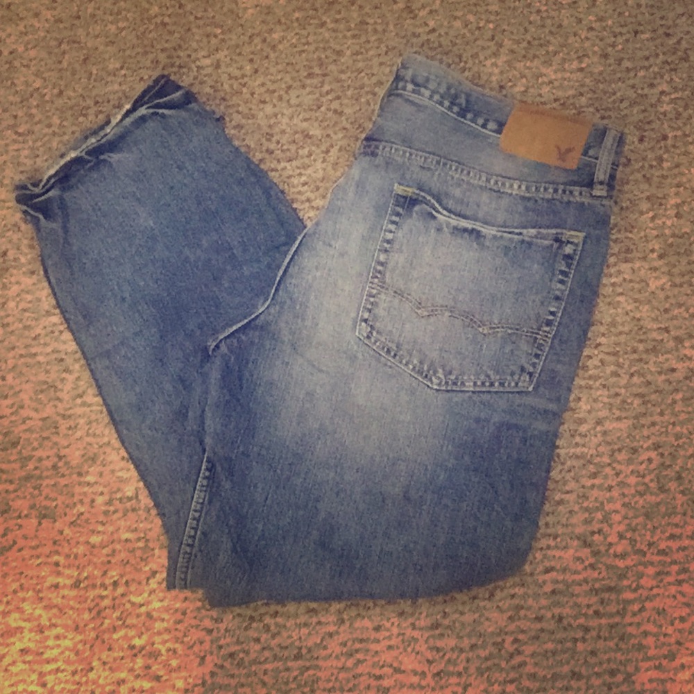 AMERICAN EAGLE MENS RELAXED FIT JEANS