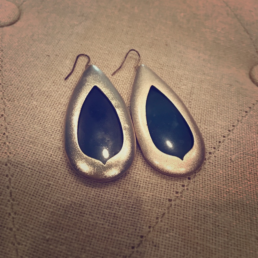 Kendra Scott earrings