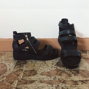 Bullboxer Flatform Sandals (never worn)