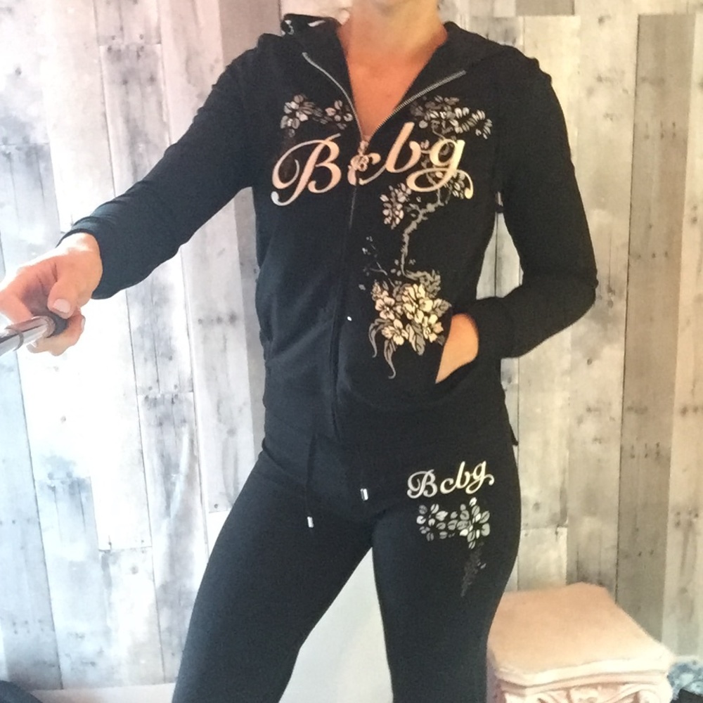 BCBG MaxAzria zip up NWT