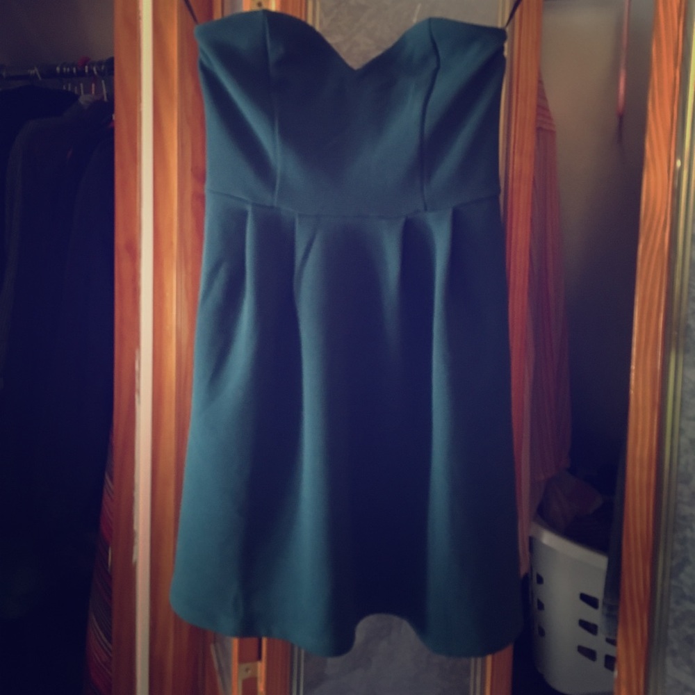 Sweetheart Neckline Dress
