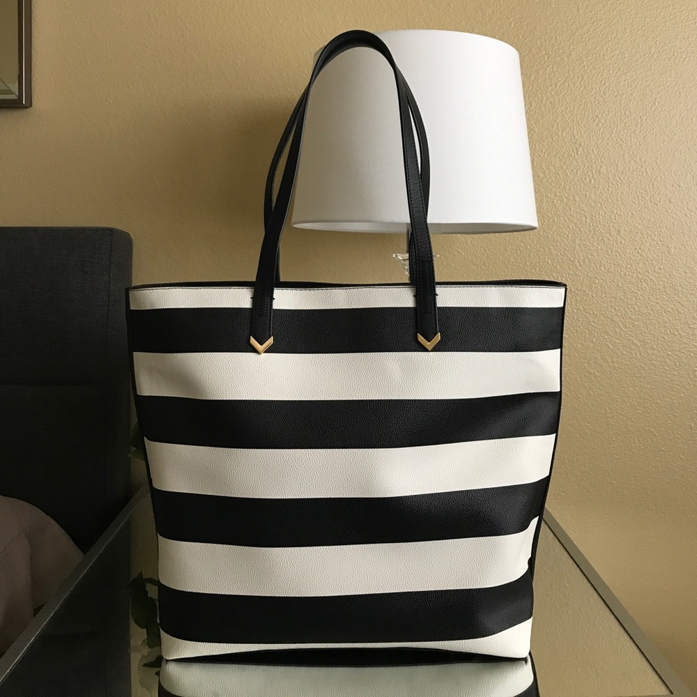 Stella & Dot Fillmore Tote