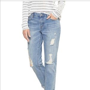 GAP SEXY BOYFRIEND JEANS!