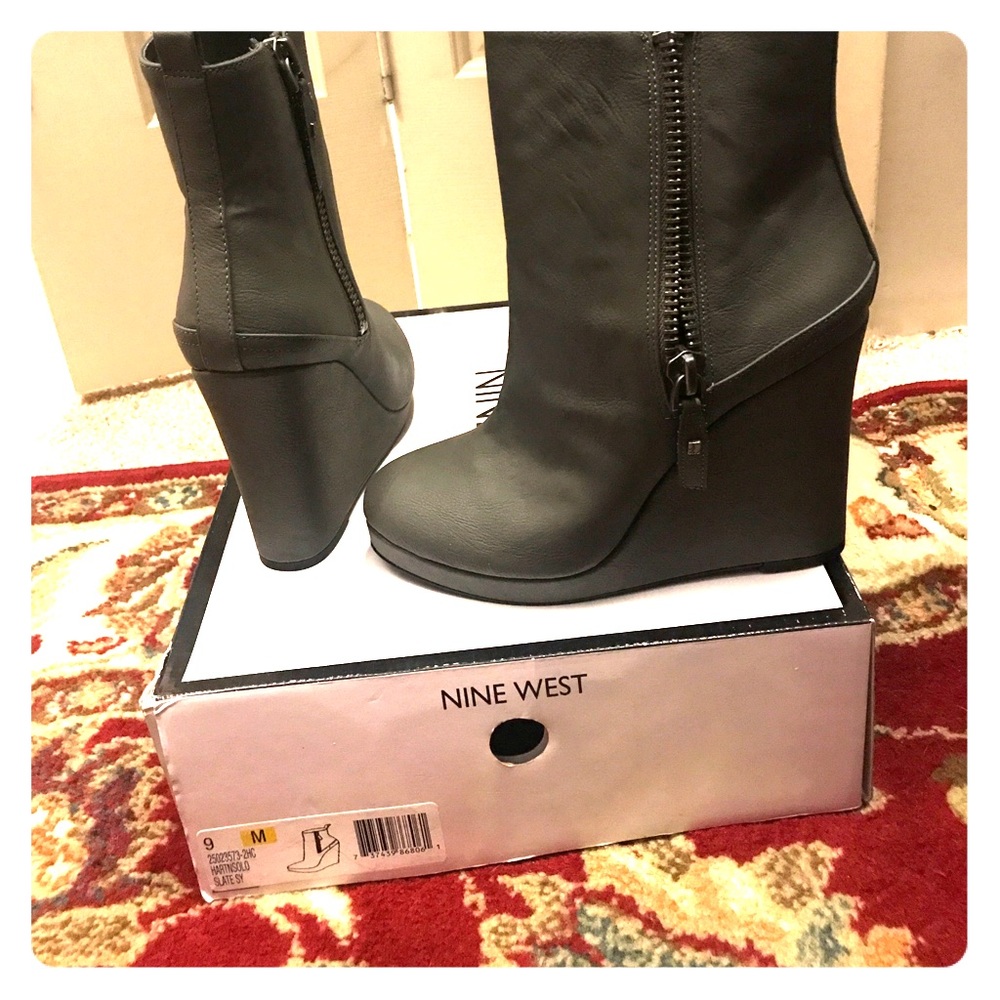 NWT Nine West Wedge booties