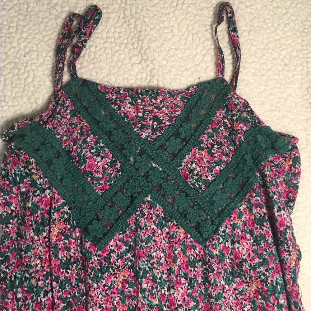 Romper - Picture 2 of 3