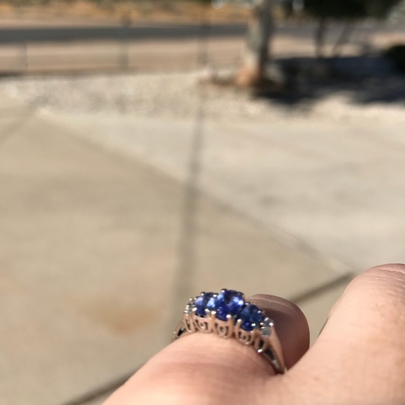 14k white gold size 6 tanzanite and diamond ring - Picture 1 of 8
