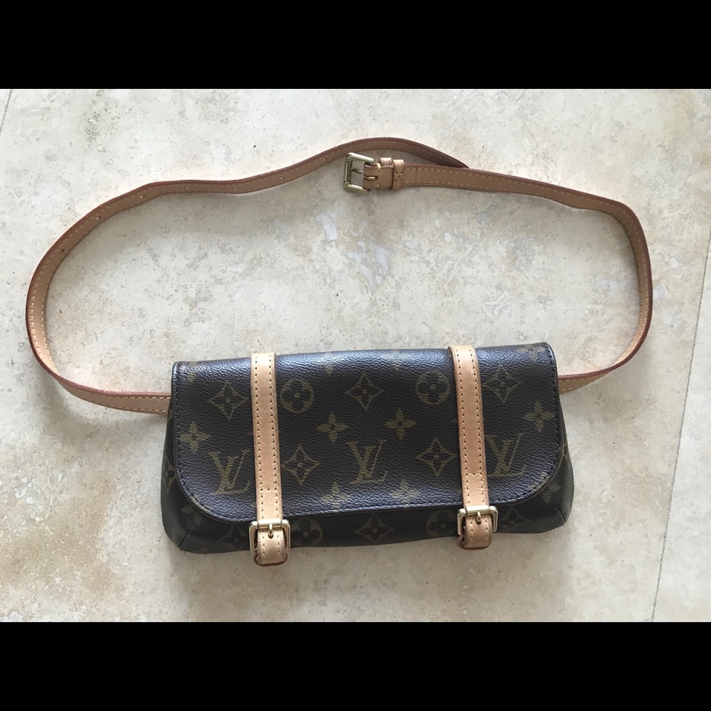 Louis Vuitton AUTHENTIC Pochette Marelle Waist Bag
