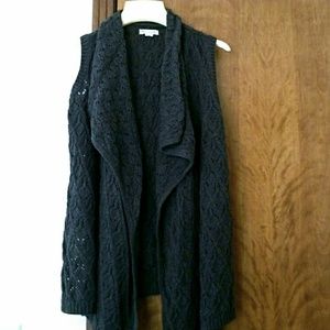 Chunky Cable Knit Sweater Vest