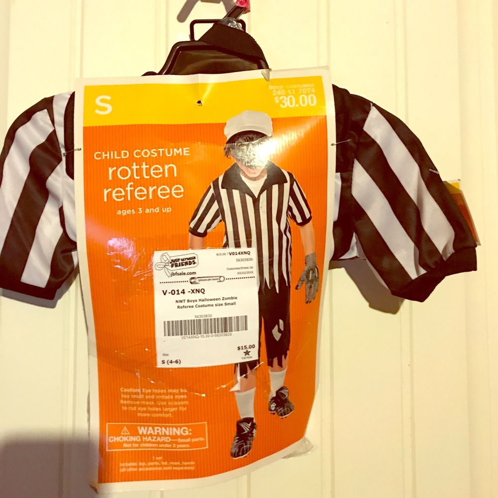 Target zombie Referee costume size small NWT NIP
