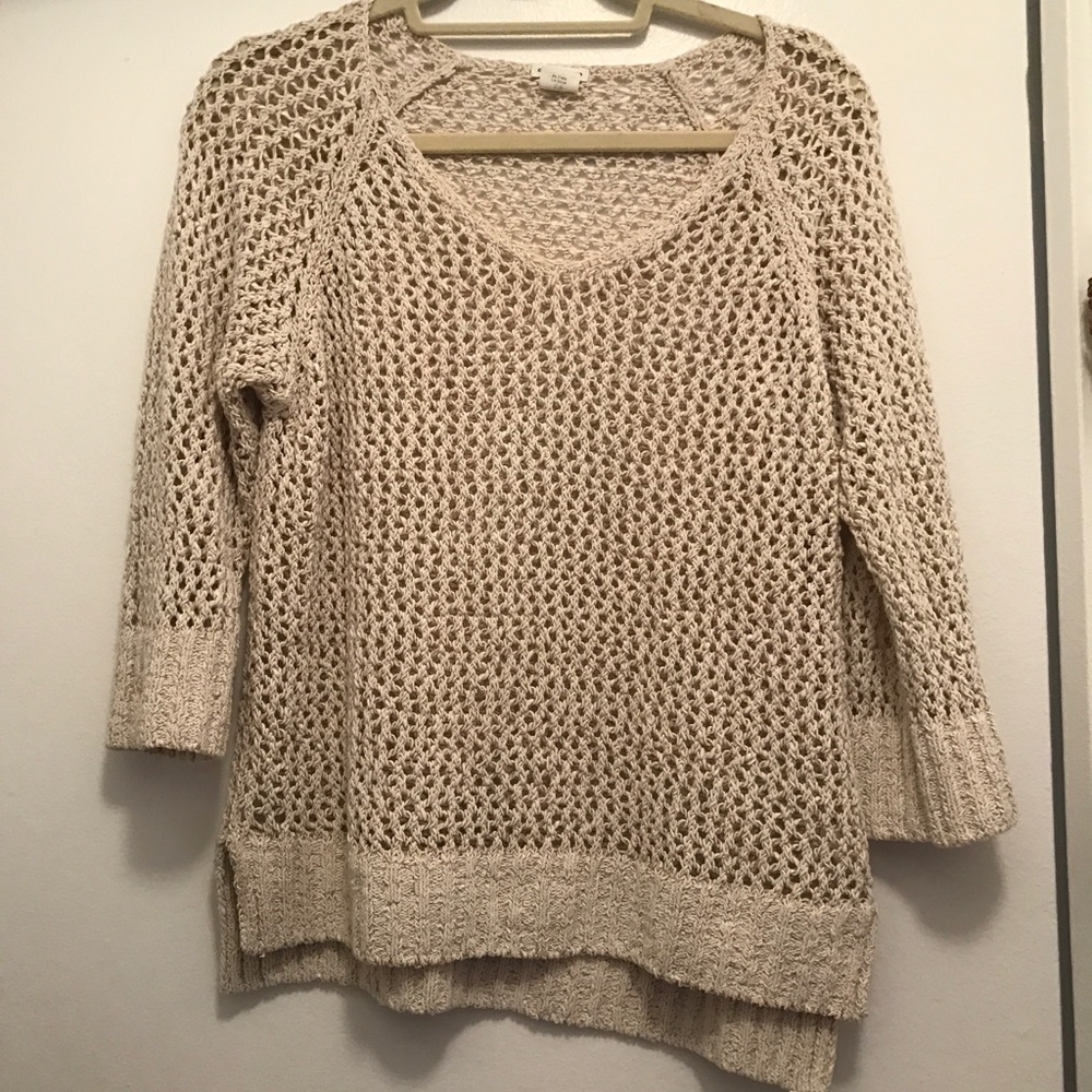 Club Monaco fishnet knit vneck sweater