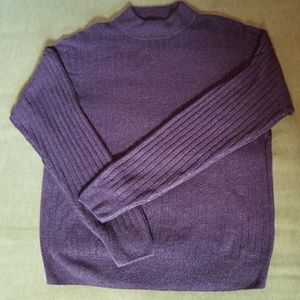 VTG Geoffrey Beene Super Soft Turtleneck Sweater