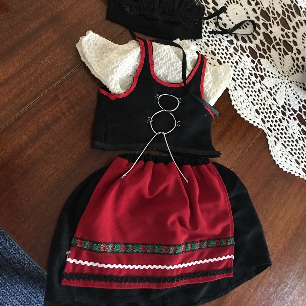 Swiss festival cat uniform