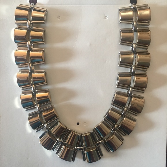 Banana Republic gold tone necklace - Picture 2 of 2