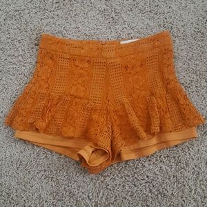 J.O.A ruffle shorts