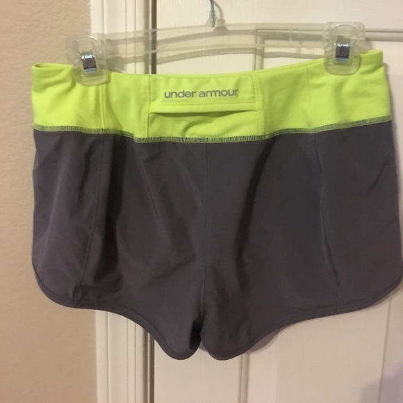 Under Armour running shorts - Picture 2 of 3