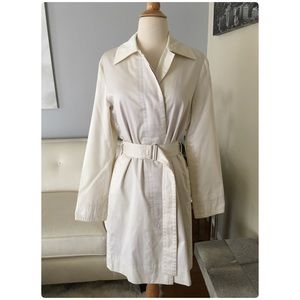 UNITED COLORS OF BENETTON White Jacket Raincoat