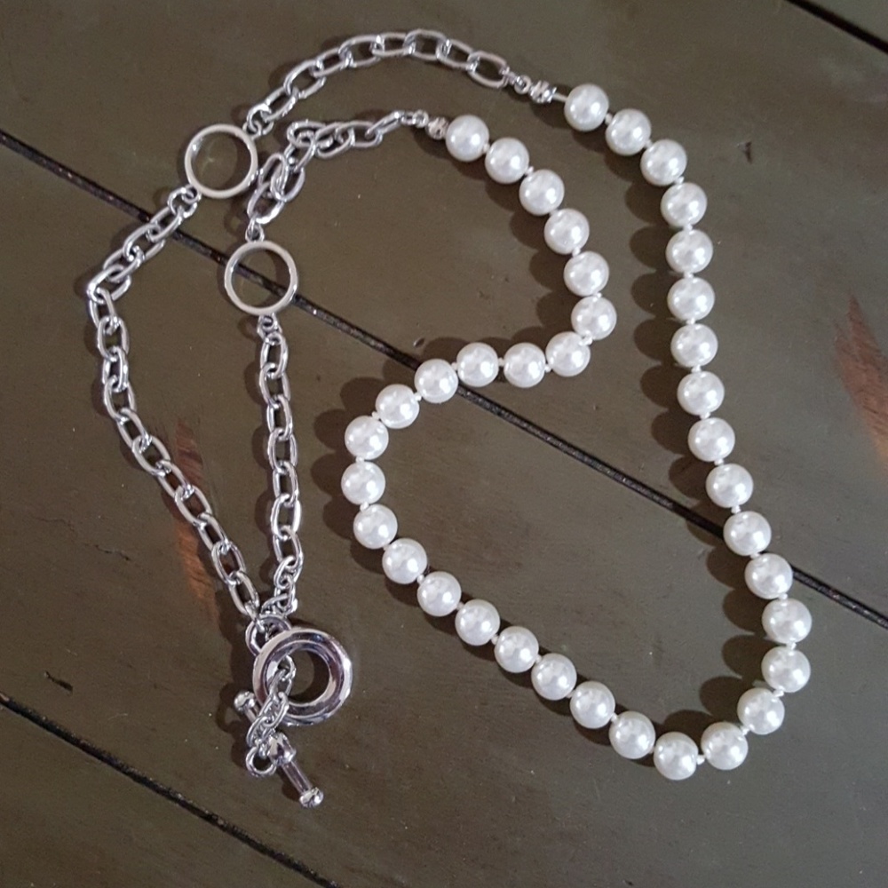 💎 NECKLACE