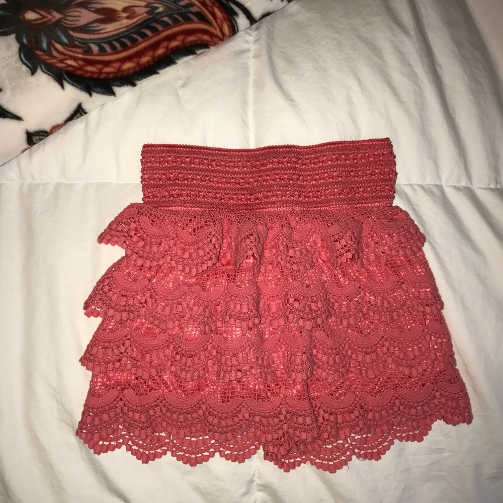 Scallop shorts