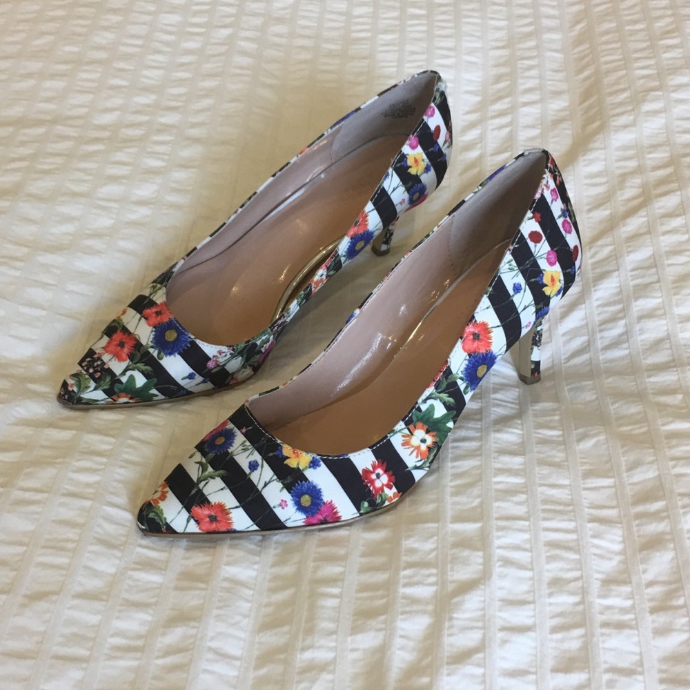 Kenneth Cole reaction floral striped heels