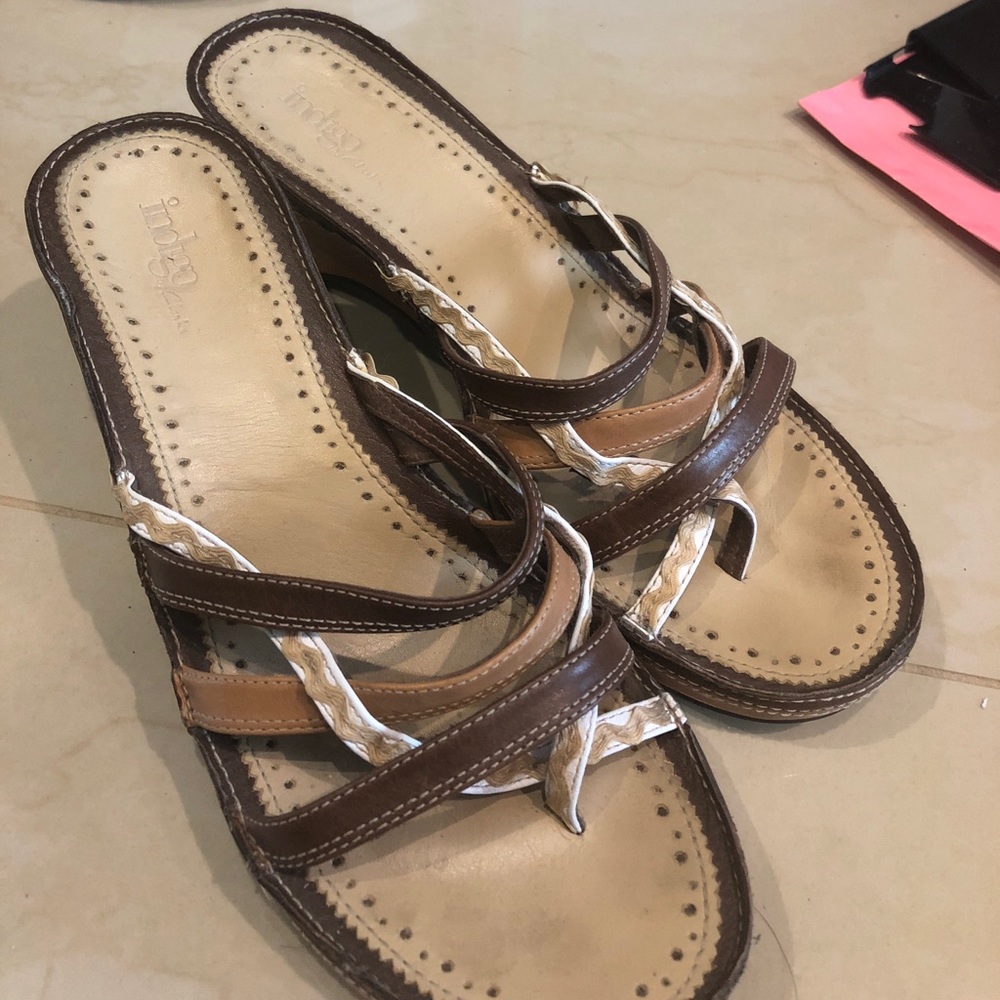 Indigo by Clark’s super comfortable wedge sandals