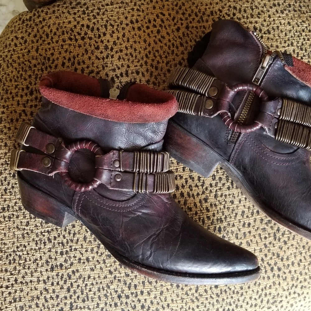 FREEBIRD BY STEVEN EVE ANKLE BOOT