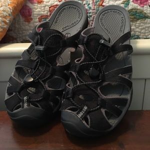Women's Size 10 Keen Sandals