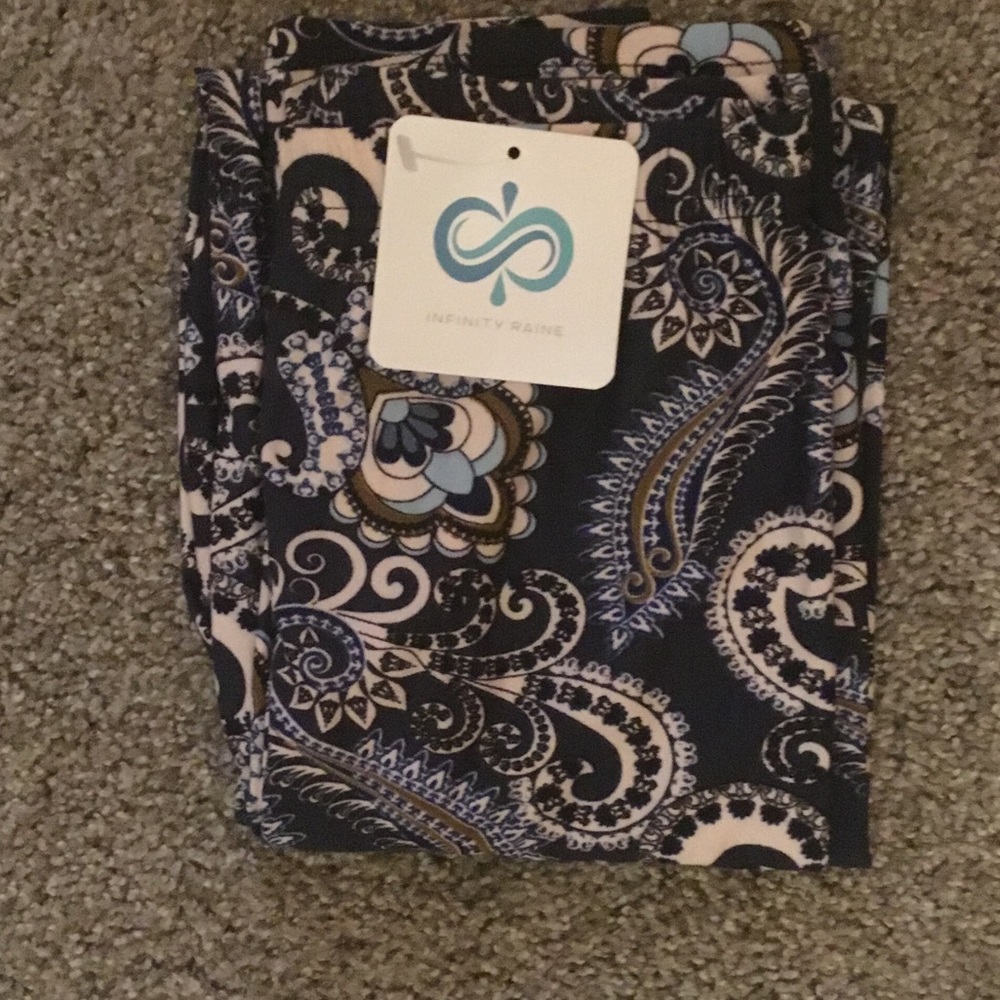 New Paisley Legging - Picture 2 of 3