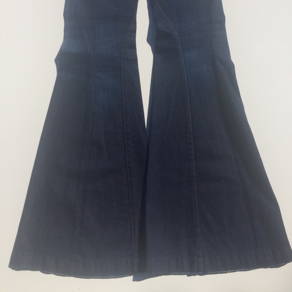 SOLD COH Charlie High Rise super flare - Picture 7 of 7