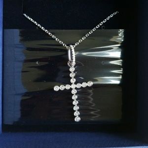 NEW! Swarovski beautiful cross necklace!