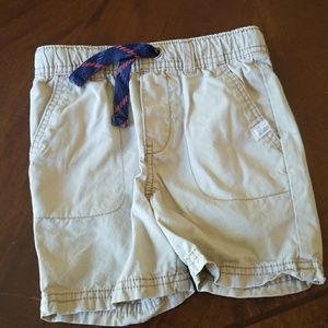 A perfect Khaki Short