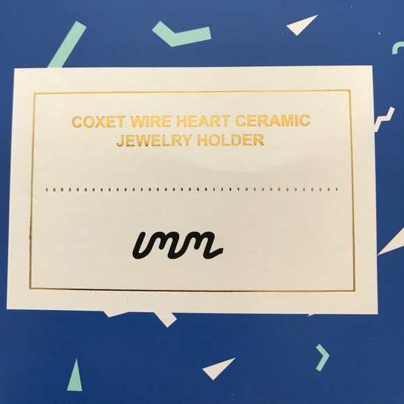 Coxet wire heart ceramic jewelry holder - Picture 2 of 3