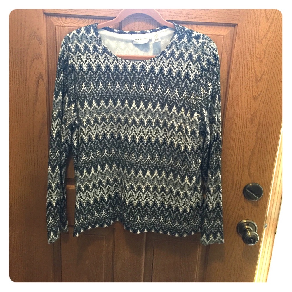 Long sleeve top