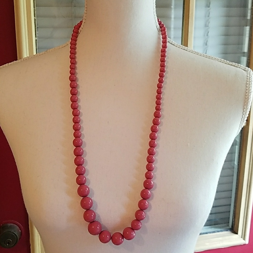 Vintage rose colored bead necklace
