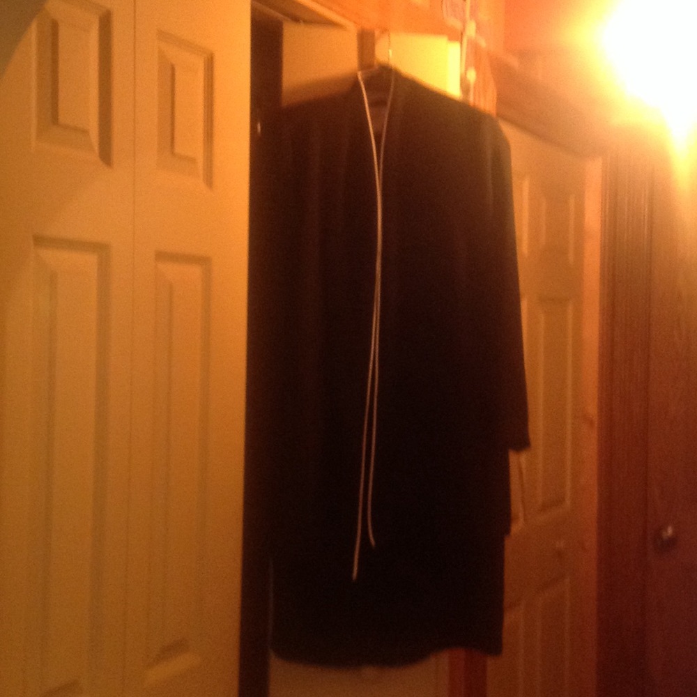 Beautiful sheath dress and overcoat set.  Classic.