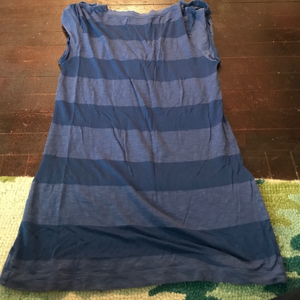 Shirt - Picture 2 of 3