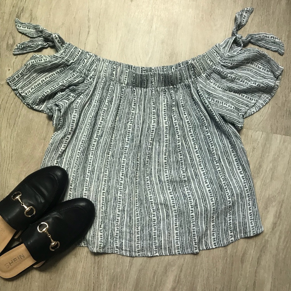 Forever 21 Off the Shoulder Top