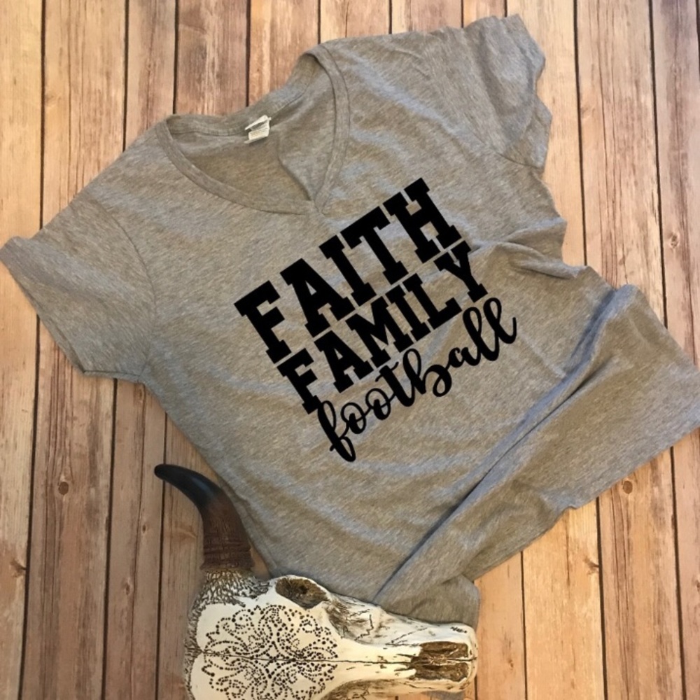 Faith, Family, Football T-shirt ✝️👨‍👩‍👧‍👦🏈
