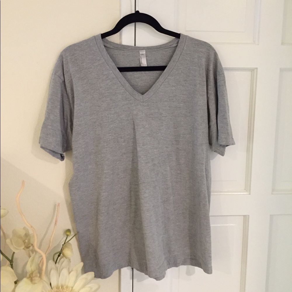 Men’s American apparel T-shirt