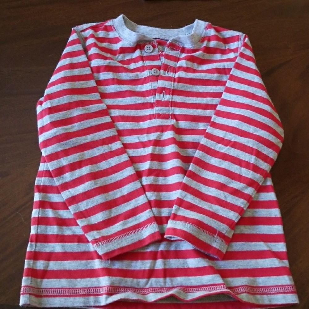 *SOLD*NWOT Red+Gray Striped Henley