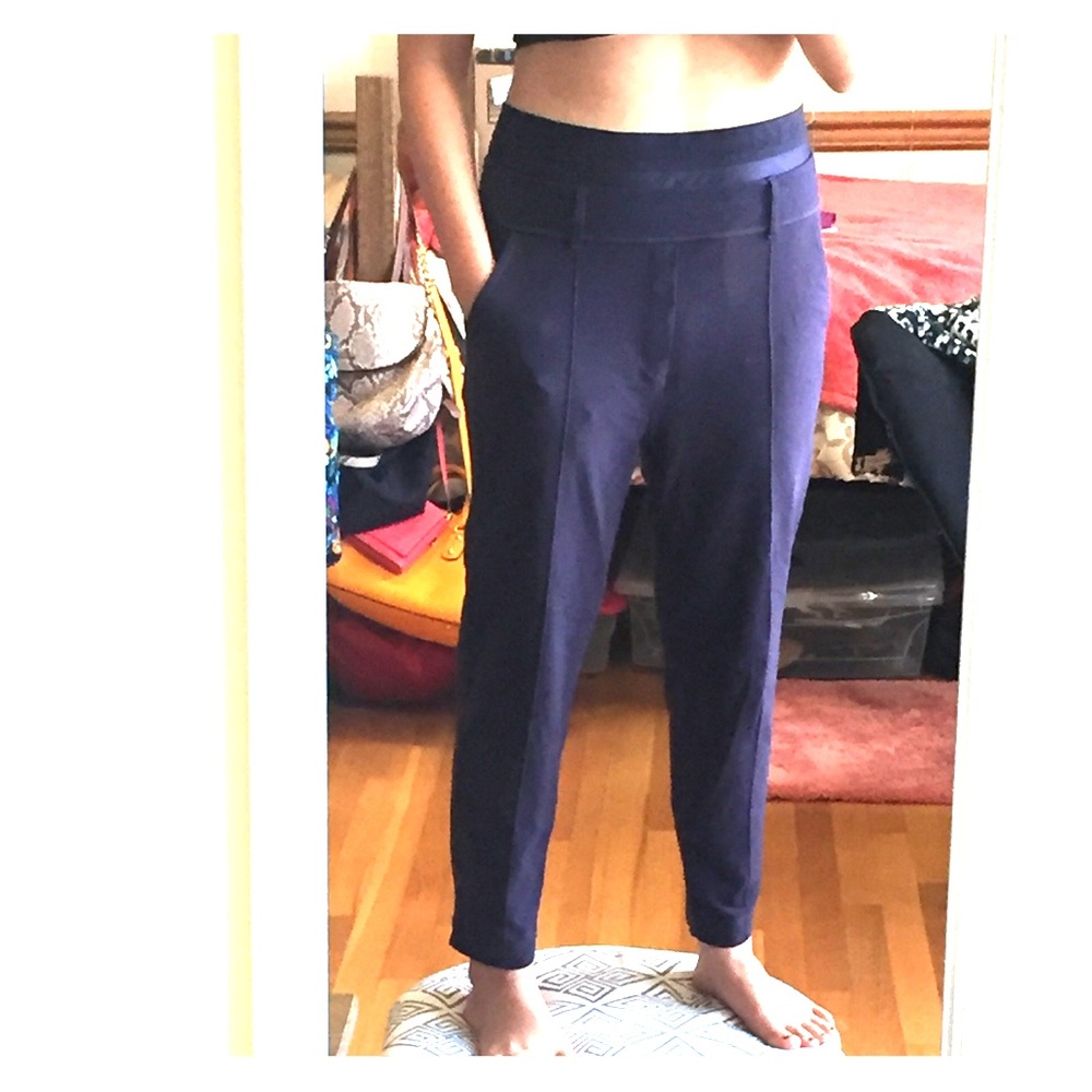 RARE Lululemon Joggers, High Waisted