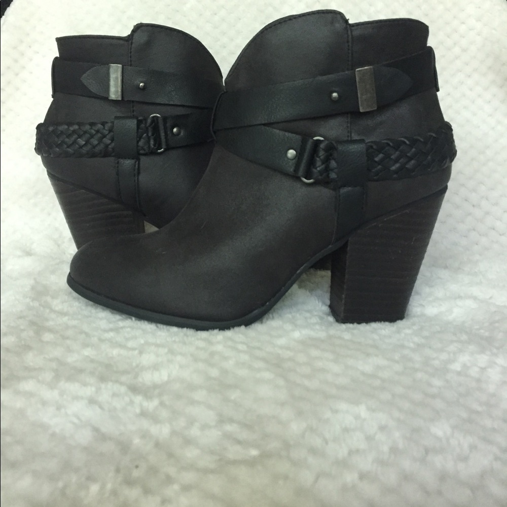Xoxo Black Heel Booties
