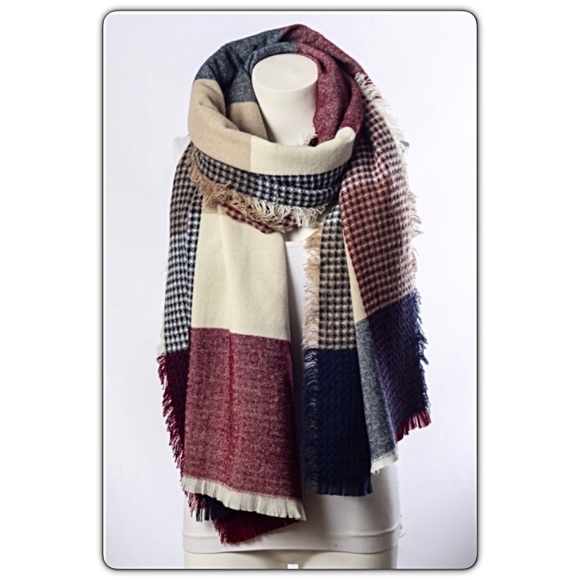 Gorgeous Plaid Waffle Knit Blanket Scarf - Picture 3 of 8