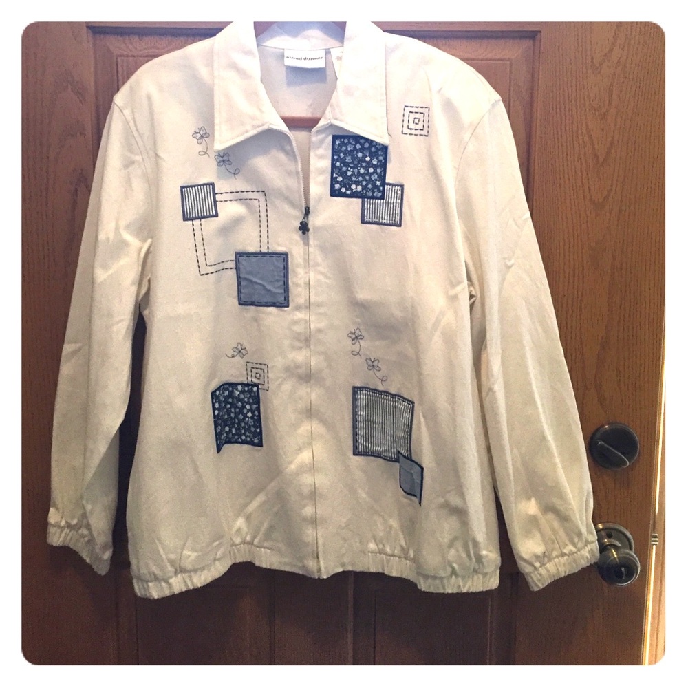 Jacket. Zip front