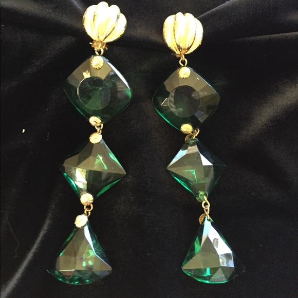 Earrings - Picture 2 of 4