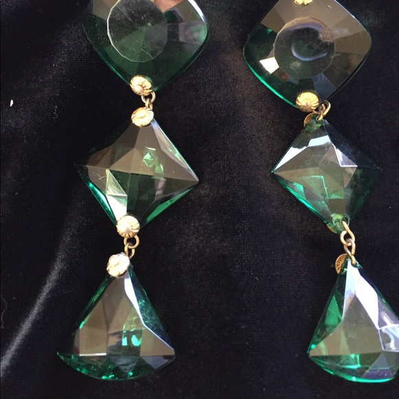 Earrings - Picture 4 of 4