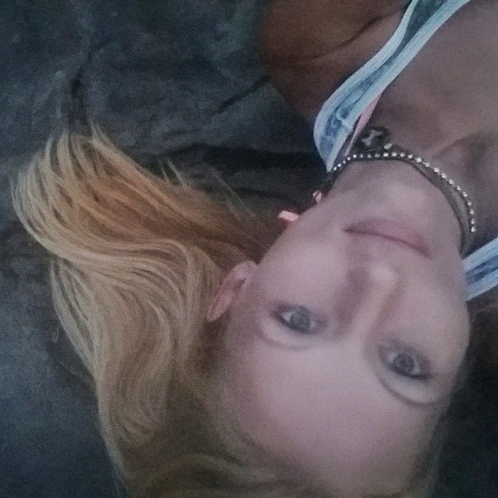 Meet your Posher, EmmieBinks