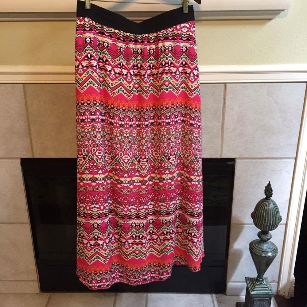 LuLaRoe XL Lucy - Picture 1 of 2